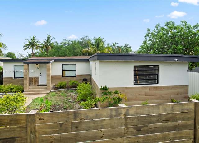 Property at 621 Glenn Pkwy, Hollywood, FL 33021, 5 beds, 4 baths