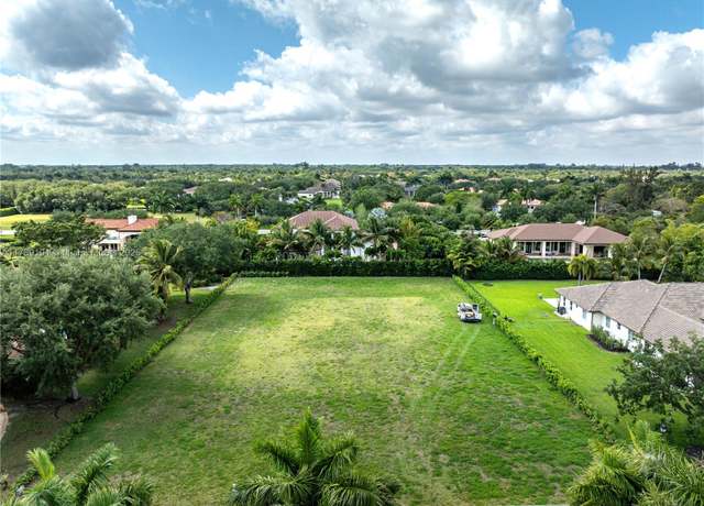 Property at 36 SW Ct, Davie, FL 33330