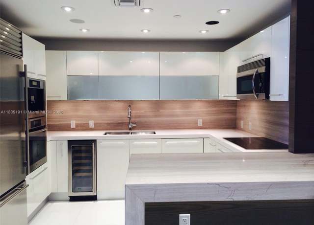 Property at 17121 Collins Ave #2803, Sunny Isles Beach, FL 33160, 2 beds, 3 baths