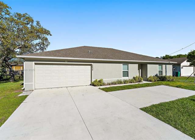 Property at 2534 SE Floresta Dr, Port St. Lucie, FL 34984, 4 beds, 2 baths