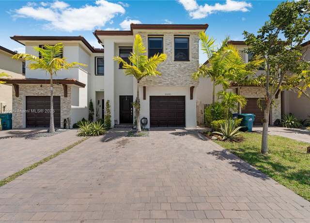 Property at 25351 SW 108th Ct, Homestead, FL 33032, 5 beds, 4.5 baths