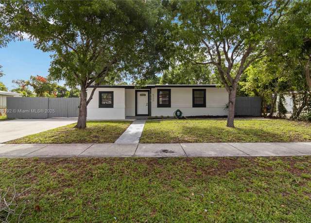 Property at 4730 NE 15th Ave, Pompano Beach, FL 33064, 2 beds, 2 baths