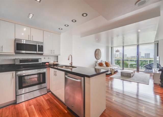 Property at 3625 N Country Club Dr #707, Aventura, FL 33180, 1 bed, 1.5 baths