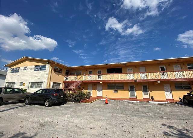 Property at 19080 NE 3rd Ct #317, Miami, FL 33179, 1 bath