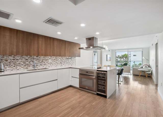Property at 1025 92nd St #402, Bay Harbor Islands, FL 33154, 2 beds, 2 baths