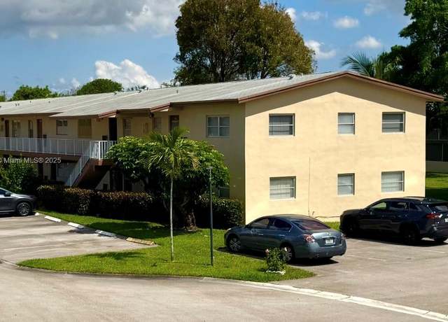 Property at 7300 NW 4th Pl #205, Margate, FL 33063, 1 bed, 1.5 baths
