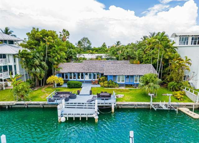 Property at 699 N Mashta Dr, Key Biscayne, FL 33149, 4 beds, 4.5 baths