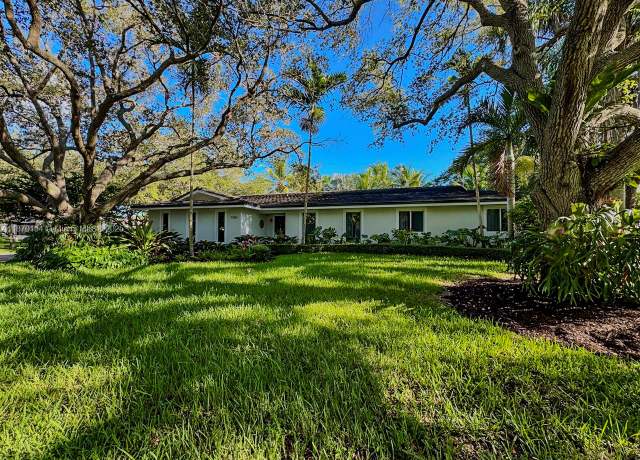 Property at 7585 SW 163rd St, Palmetto Bay, FL 33157, 4 beds, 2 baths