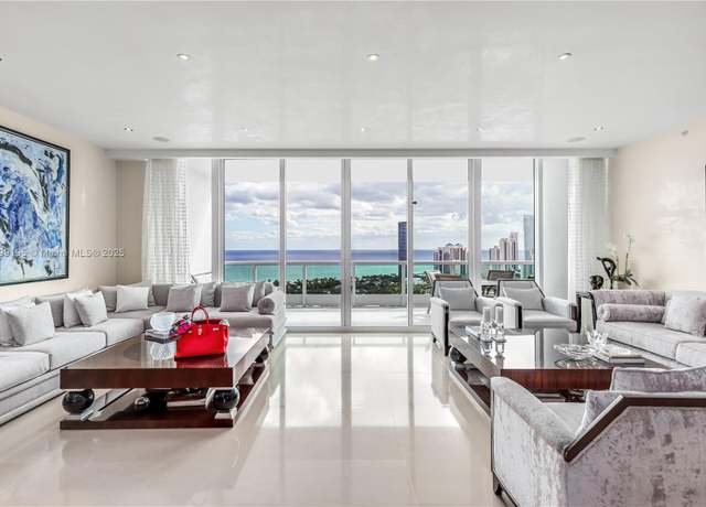 Property at 20155 NE 38th Ct #2903, Aventura, FL 33180, 3 beds, 4.5 baths