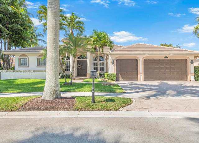 Property at 2539 Eagle Run Dr, Weston, FL 33327, 5 beds, 3.5 baths