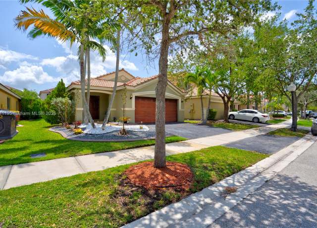 Property at 1482 Canary Island Dr, Weston, FL 33327, 3 beds, 2 baths