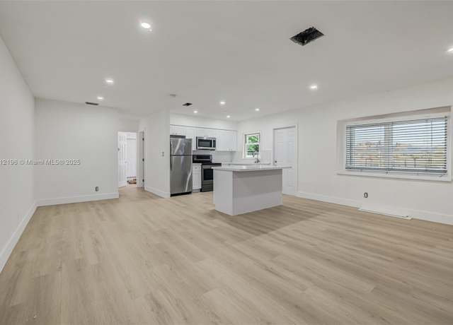 Property at 1619 NW 8th Ave, Fort Lauderdale, FL 33311, 4860 baths
