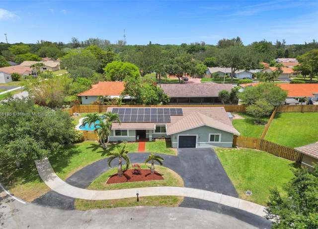 Property at 5530 SW 113th Ave, Cooper City, FL 33330, 4 beds, 2 baths
