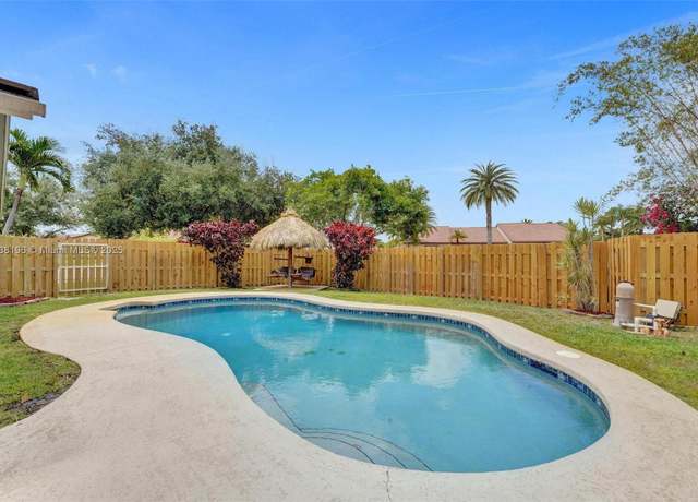 Property at 5530 SW 113th Ave, Cooper City, FL 33330, 4 beds, 2 baths