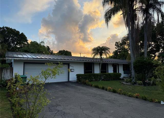 Property at 9321 SW 177th St, Palmetto Bay, FL 33157, 3 beds, 2 baths