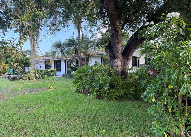 Property at 9321 SW 177th St, Palmetto Bay, FL 33157, 3 beds, 2 baths