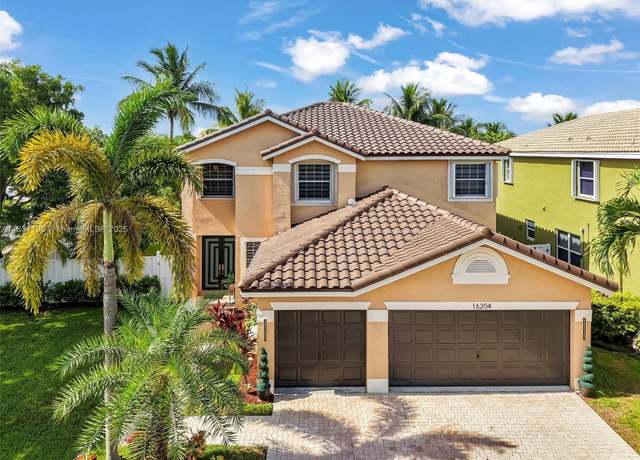 Property at 16204 SW 18th Pl, Miramar, FL 33027, 5 beds, 3 baths