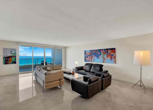Property at 20201 E Country Club Dr #2705, Aventura, FL 33180, 3 beds, 3.5 baths