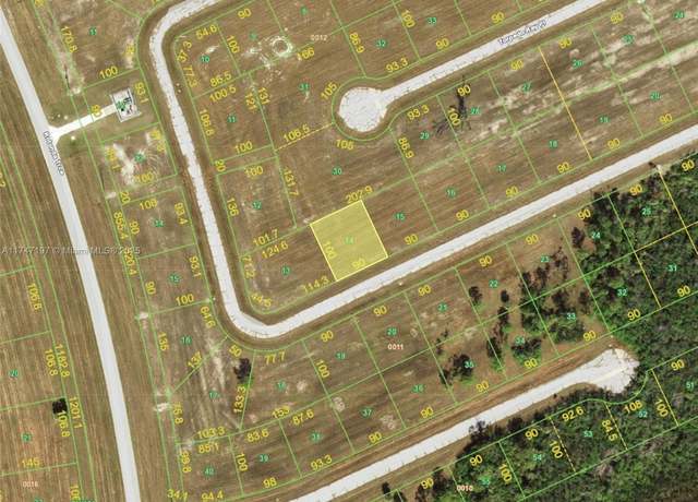 Property at 12394 Tripletail Dr, FL 33946