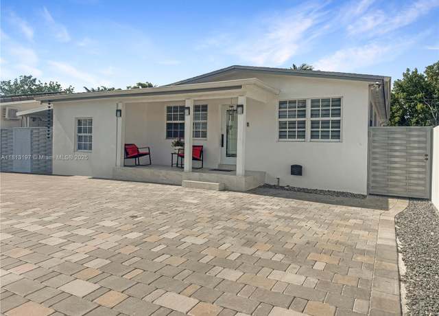 Property at 350 W 16th St, Hialeah, FL 33010, 6 beds, 6 baths