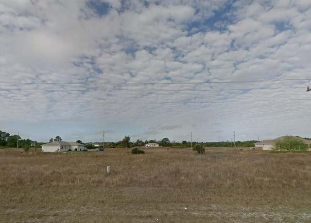 Property at 914 Columbus Blvd, Lehigh Acres, FL 33974