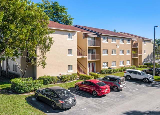 Property at 1203 N Benoist Farms Rd #206, West Palm Beach, FL 33411, 2 beds, 1 bath