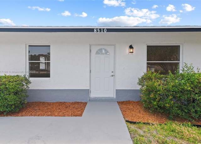 Property at 8510 SE Citrus Way, Hobe Sound, FL 33455, 3 beds, 2 baths