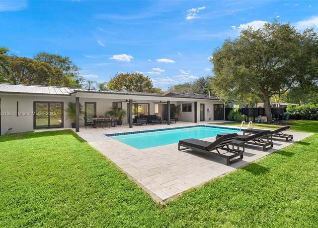 Property at 7445 SW 128th St, Pinecrest, FL 33156, 4 beds, 3.5 baths