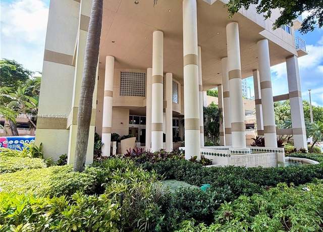 Property at 770 Claughton Island Dr #1503, Miami, FL 33131, 2 beds, 2 baths