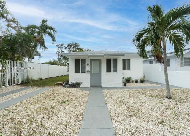 Property at 1818 Sherman St, Hollywood, FL 33020, 2 beds, 2 baths