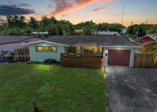 Property at 2443 Tortugas Ln, Fort Lauderdale, FL 33312, 3 beds, 2.5 baths