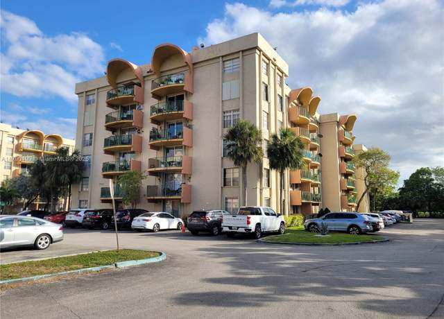 Property at 9360 Fontainebleau Blvd #208, Miami, FL 33172, 1 bed, 1 bath