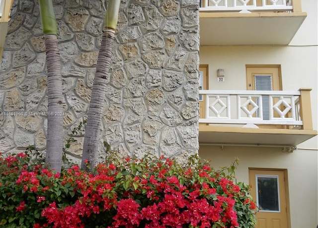 Property at 5051 W Oakland Park Blvd #302, Lauderdale Lakes, FL 33313, 2 beds, 2 baths