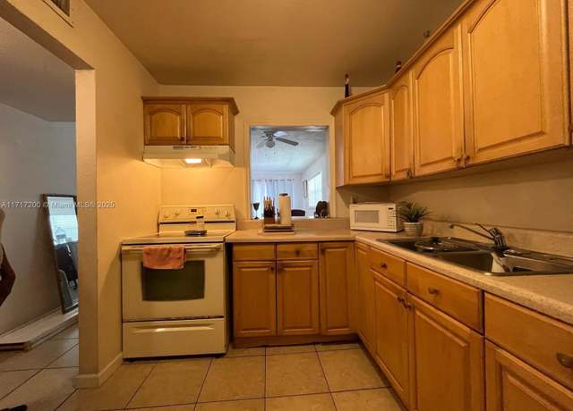Property at 12290 NE 11th Ct #203, North Miami, FL 33161, 1 bed, 1 bath
