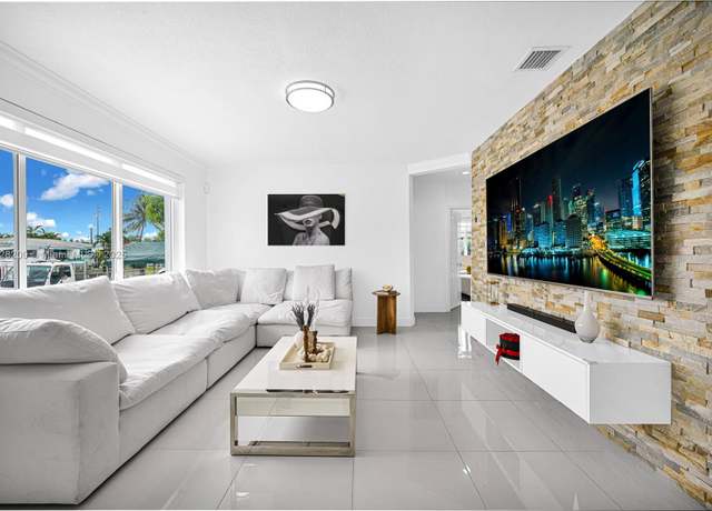 Property at 40 W 63rd St, Hialeah, FL 33012, 3 beds, 2 baths