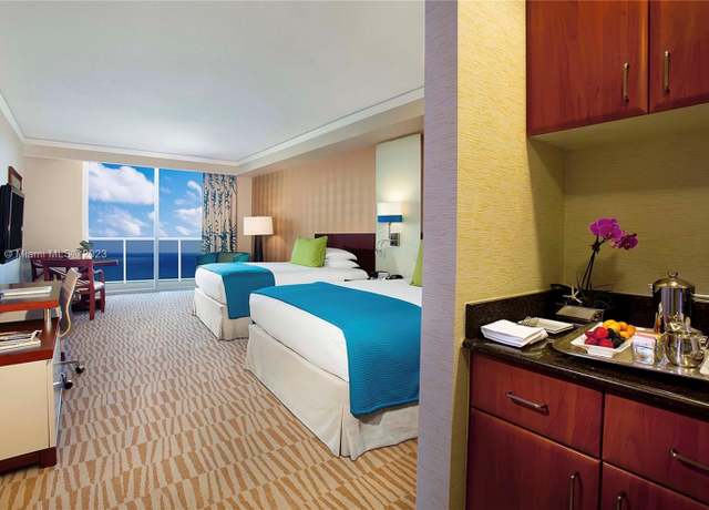 Property at 18001 Collins Ave #1010, Sunny Isles Beach, FL 33160, 1 bath