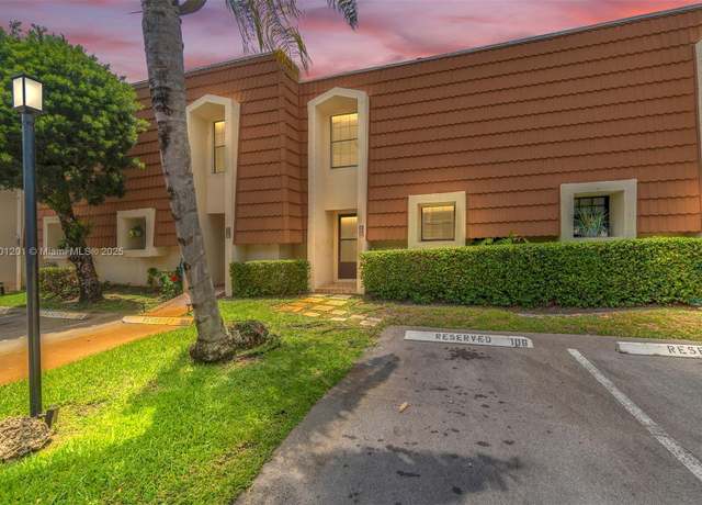 Property at 125 NW 115th Ter, Plantation, FL 33325, 2 beds, 2.5 baths