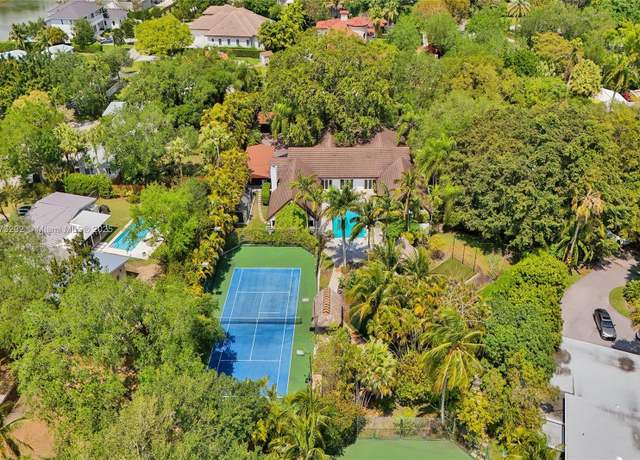 Property at 11850 SW 69th Ave, Pinecrest, FL 33156, 6 beds, 4 baths