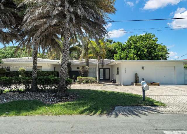 Property at 3210 Dover Rd, Pompano Beach, FL 33062, 5 beds, 3 baths