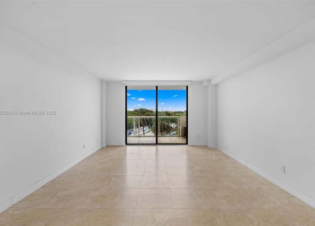 Property at 13499 Biscayne Blvd #503, North Miami, FL 33181, 1 bed, 1.5 baths