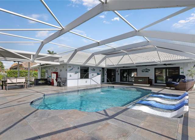 Property at 6677 Blue Bay Cir, Lake Worth, FL 33467, 4 beds, 2 baths