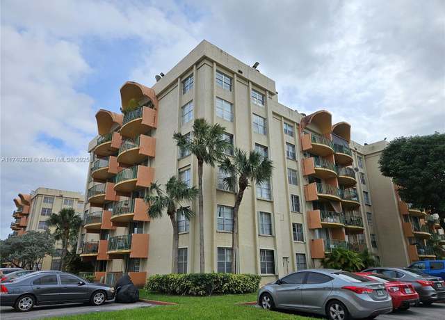Property at 9320 Fontainebleau Blvd #401, Miami, FL 33172, 2 beds, 2 baths