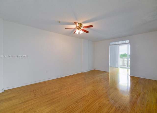 Property at 1251 NE 108th St #411, Miami, FL 33161, 1 bed, 1 bath