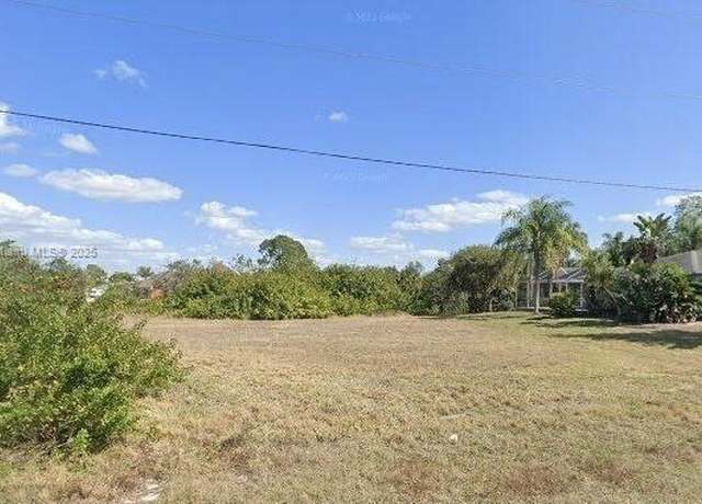 Property at 1823 NW 27th Pl, Cape Coral, FL 33993