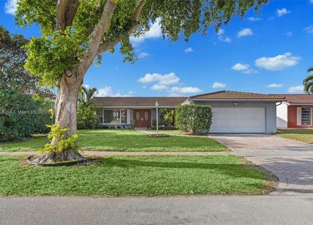 Property at 4715 Roosevelt St, Hollywood, FL 33021, 3 beds, 2 baths
