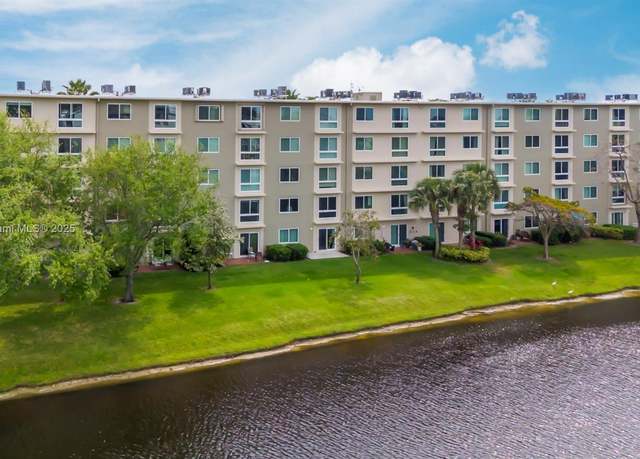 Property at 2106 S Cypress Bend Dr #203, Pompano Beach, FL 33069, 2 beds, 2 baths