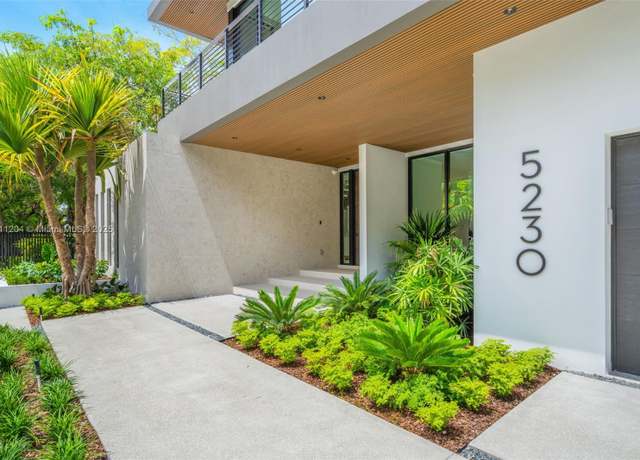 Property at 5230 SW 76th St, Miami, FL 33143, 7 beds, 8 baths