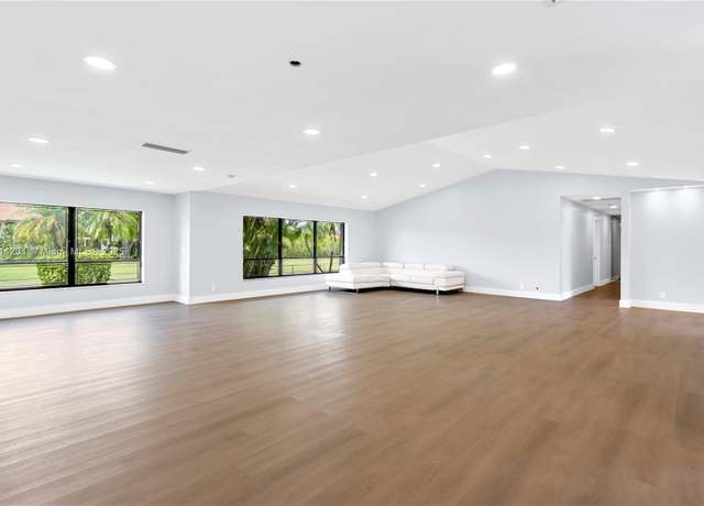 Property at 3650 N 36th Ave #45, Hollywood, FL 33021, 2 beds, 2 baths