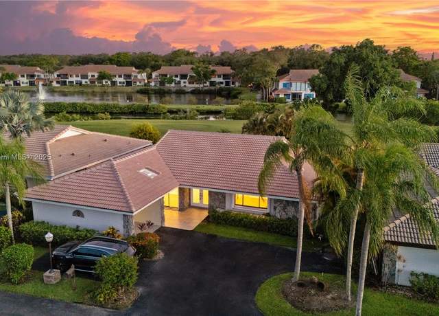 Property at 3650 N 36th Ave #45, Hollywood, FL 33021, 2 beds, 2 baths