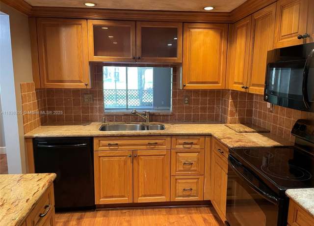Property at 8735 Ramblewood Dr #114, Coral Springs, FL 33071, 2 beds, 2 baths
